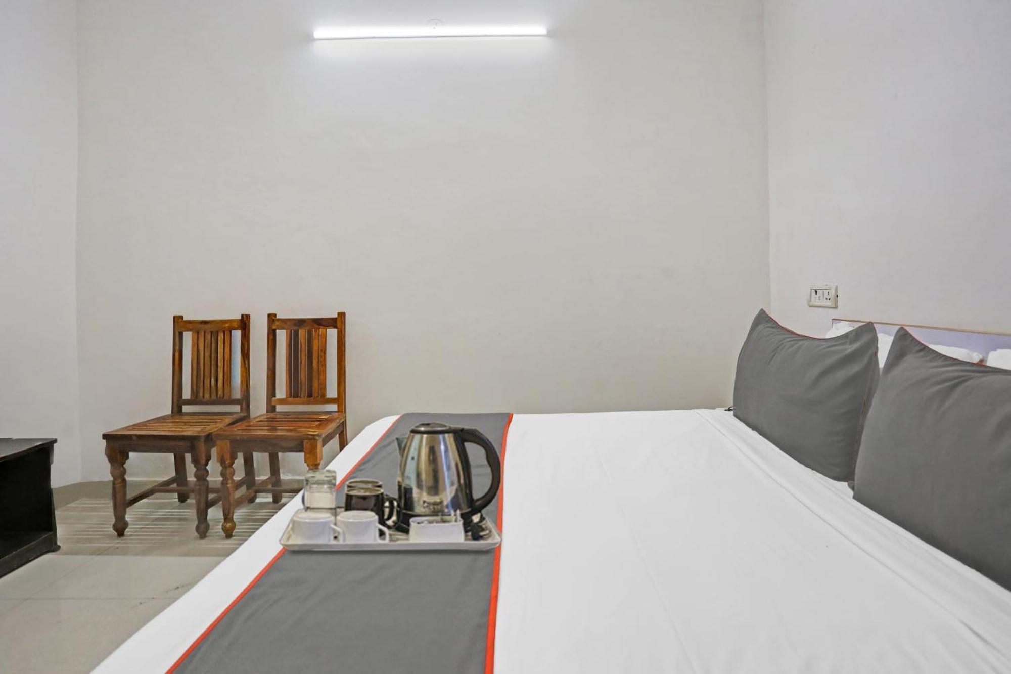 Hotel O Imperial Residency Near Dashrath Puri Metro Station Nuova Delhi Esterno foto
