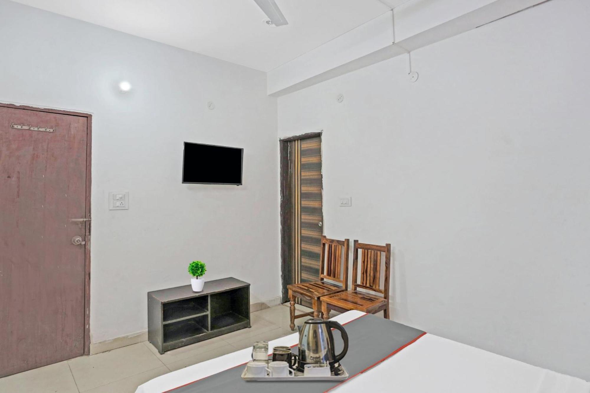 Hotel O Imperial Residency Near Dashrath Puri Metro Station Nuova Delhi Esterno foto